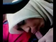 Kız, göğüsler, amatör türk porno türbanlı tüylü kedi, alay (güzel)